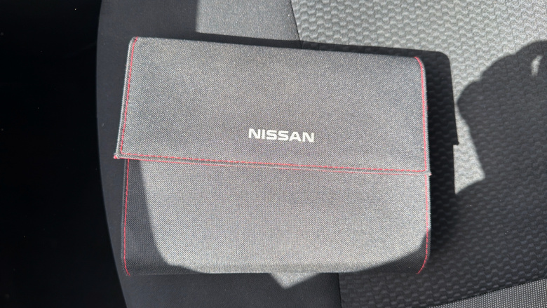Nissan Qashqai 1.3 DiG-T Acenta Premium 5dr Petrol Hatchback
